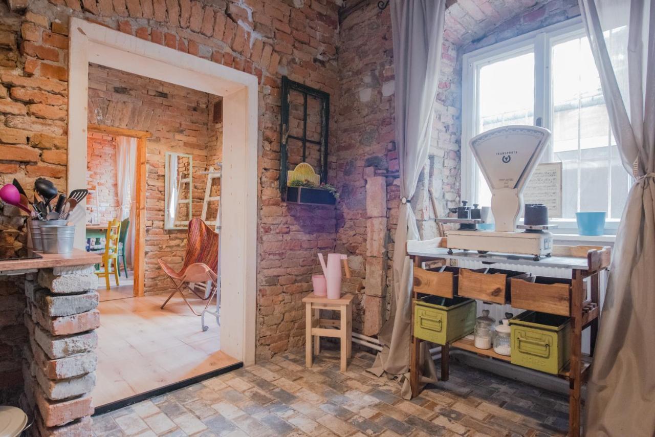 Accommodation At The Folklore Apartment Bratislava Extérieur photo